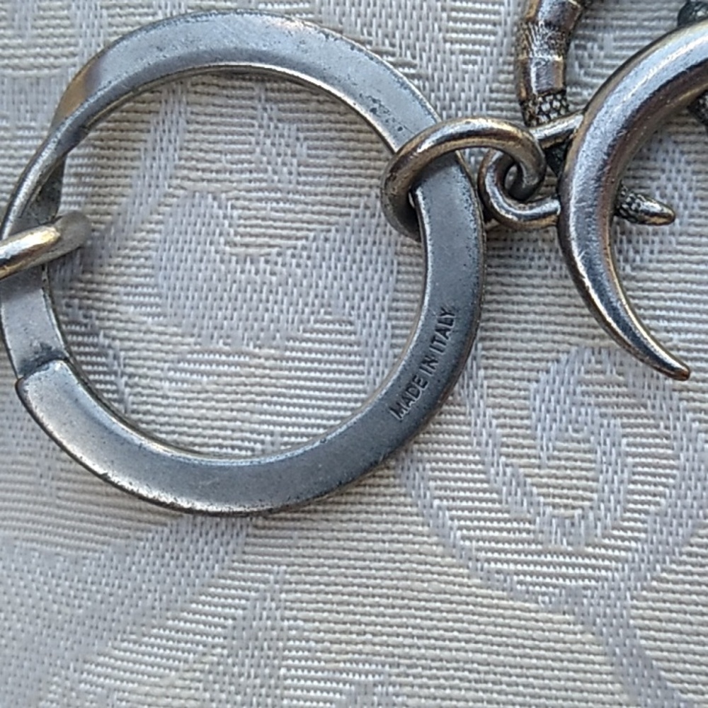 Gucci Keychain - Picture 7 of 9